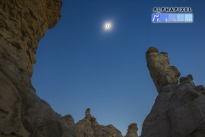 AlphaPixel Reach Social media - Eclipse image